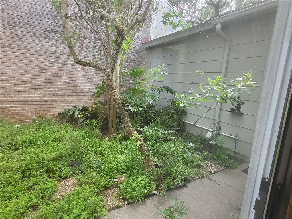 3025 Quail Springs L2, Corpus Christi, TX 78414 — photo 4