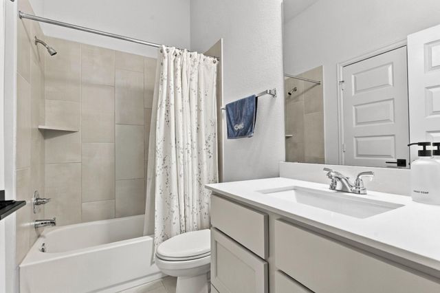 2110 Bronze Creek Lane, Rosenberg, TX 77469