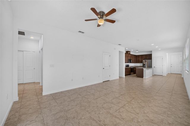 4406 DAVOS DR, Clermont, FL 34711