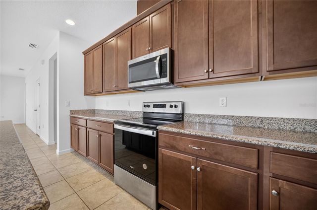 4406 DAVOS DR, Clermont, FL 34711