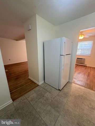 1116 WAYNE AVE, Coatesville, PA 19320