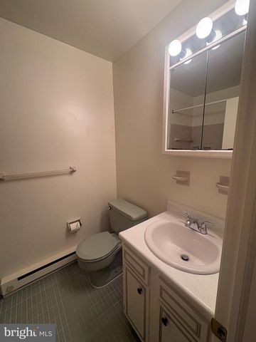 1116 WAYNE AVE, Coatesville, PA 19320