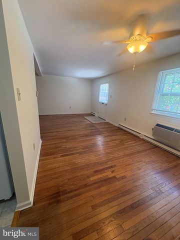 1116 WAYNE AVE, Coatesville, PA 19320