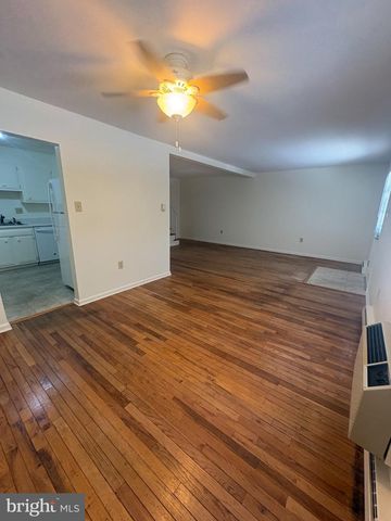 1116 WAYNE AVE, Coatesville, PA 19320