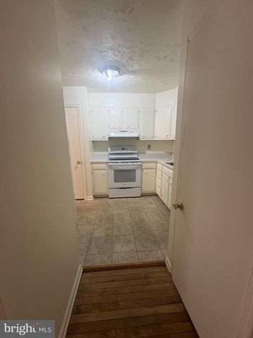 1116 WAYNE AVE, Coatesville, PA 19320