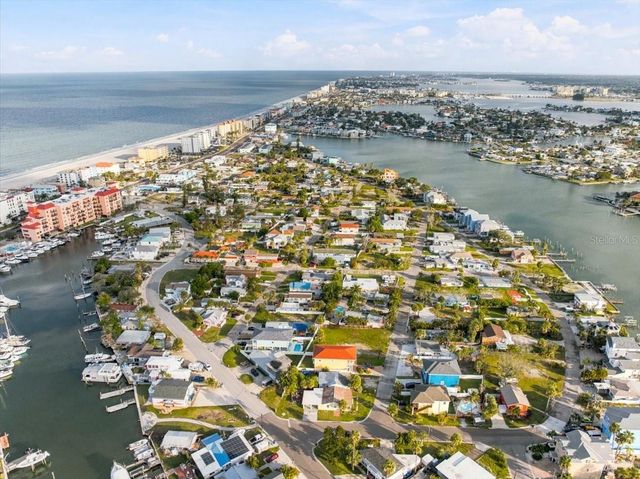 13104 4TH STREET E, Madeira Beach, FL 33708