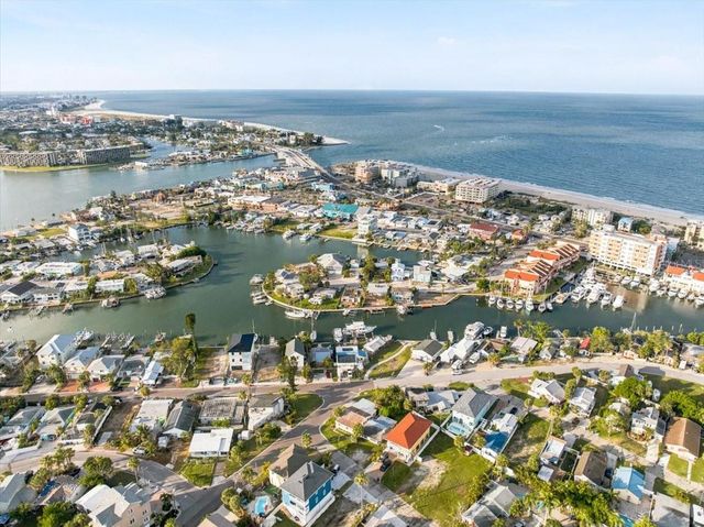 13104 4TH STREET E, Madeira Beach, FL 33708