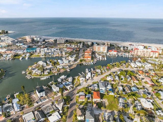 13104 4TH STREET E, Madeira Beach, FL 33708