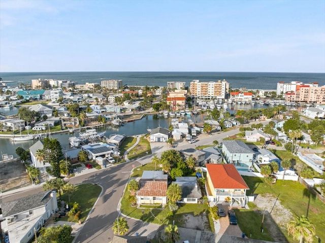 13104 4TH STREET E, Madeira Beach, FL 33708