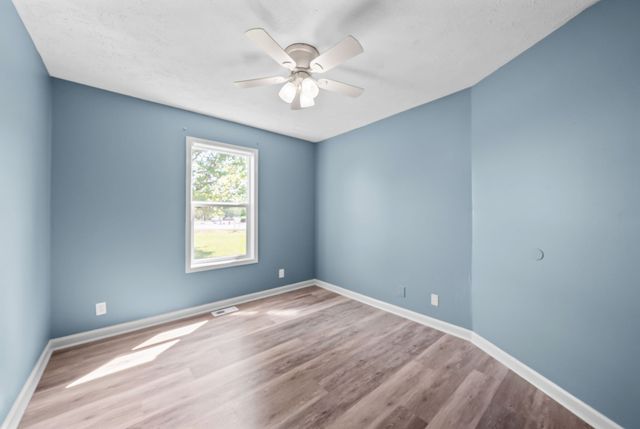 1301 Hand Dr, Clarksville, TN 37042