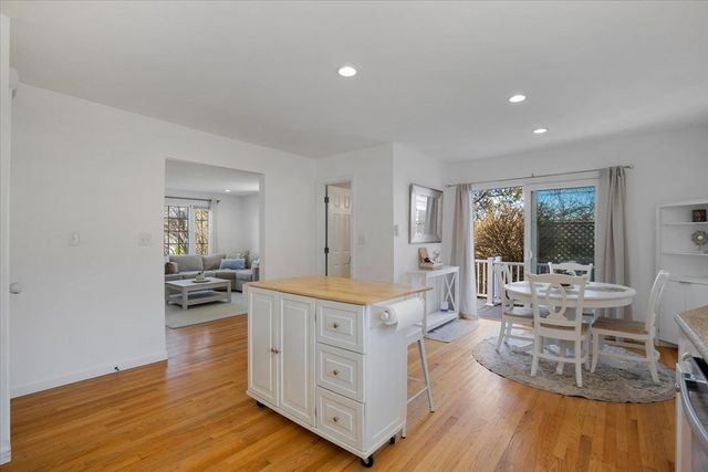231 Route 28 2, Harwich, MA 02671