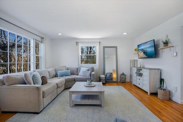 231 Route 28 2, Harwich, MA 02671