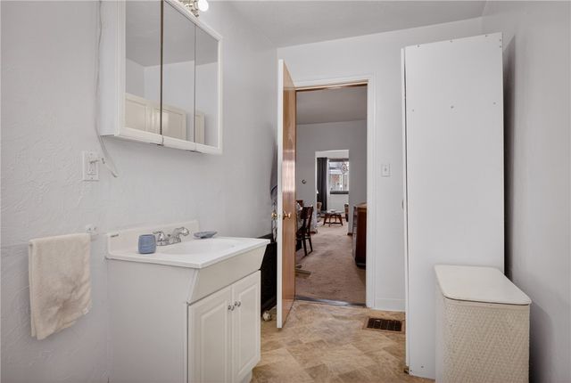 14 4th St, Sharpsburg, PA 15215