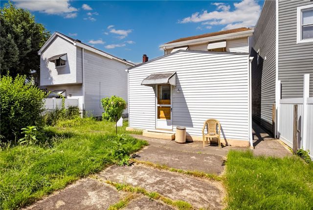 14 4th St, Sharpsburg, PA 15215