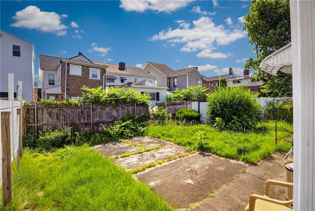 14 4th St, Sharpsburg, PA 15215