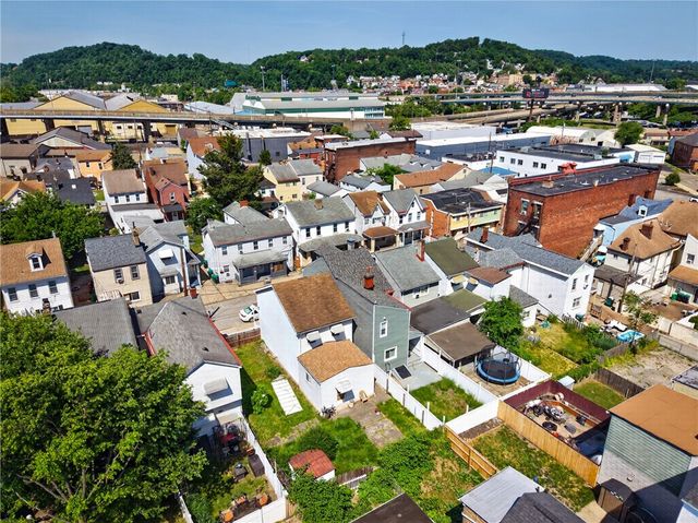 14 4th St, Sharpsburg, PA 15215