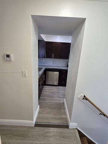 4020 Del Rio Way, Sunrise, FL 33351