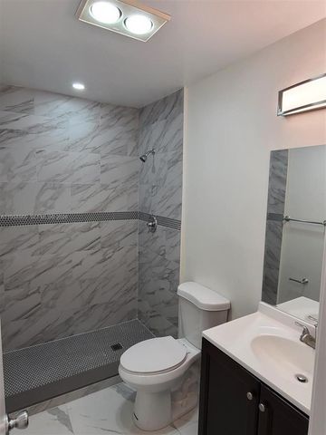 4020 Del Rio Way, Sunrise, FL 33351