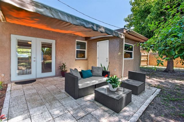 5810 7TH AVENUE S, Gulfport, FL 33707