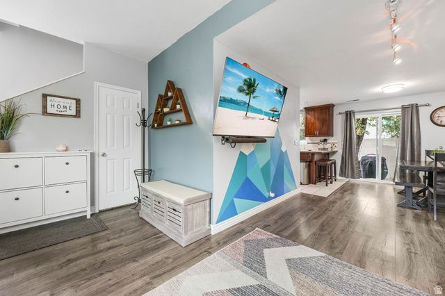 761 E GABLES LN, Midvale, UT 84047