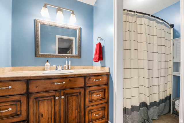 761 E GABLES LN, Midvale, UT 84047