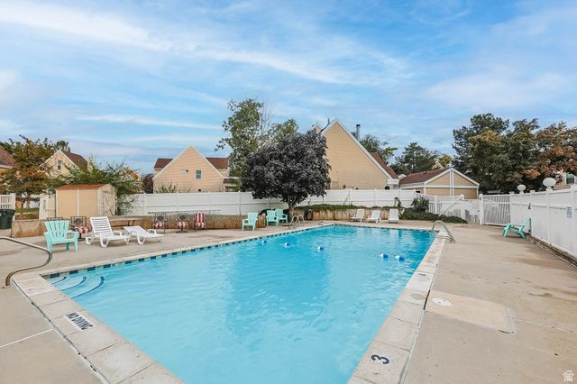 761 E GABLES LN, Midvale, UT 84047