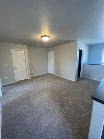 3686 Chinook Drive S, Fargo, ND 58104