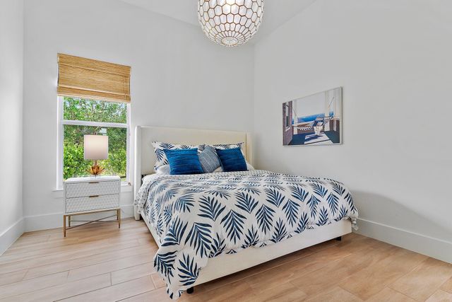 20124 SE Bridgewater Drive, Jupiter, FL 33458