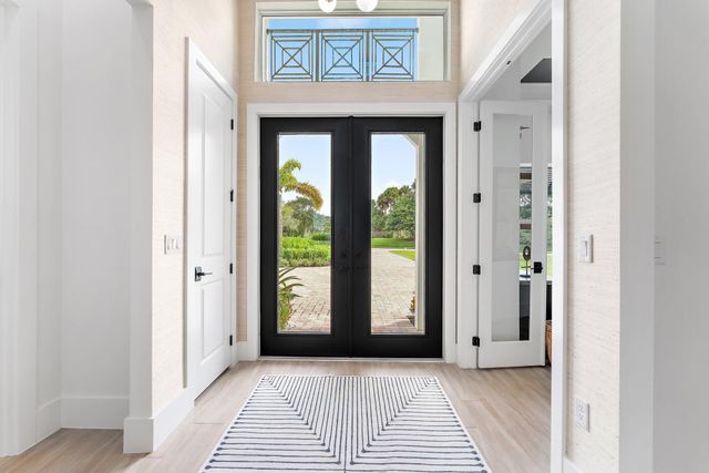 20124 SE Bridgewater Drive, Jupiter, FL 33458