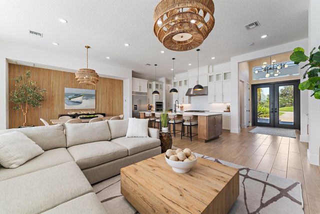 20124 SE Bridgewater Drive, Jupiter, FL 33458