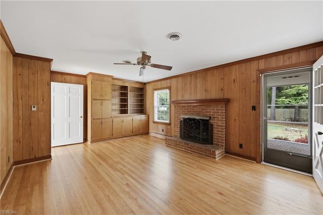 5221 Bingham DR, Portsmouth, VA 23703