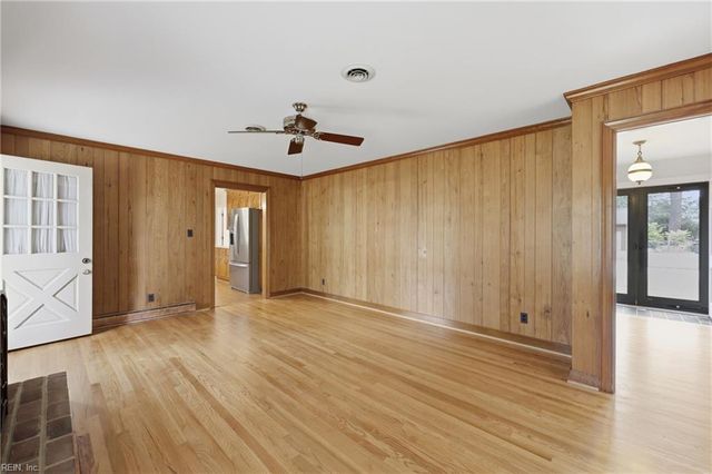 5221 Bingham DR, Portsmouth, VA 23703