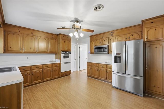 5221 Bingham DR, Portsmouth, VA 23703