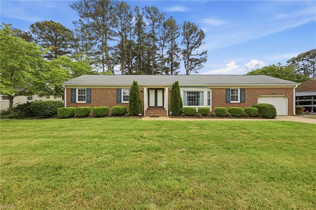 5221 Bingham DR, Portsmouth, VA 23703