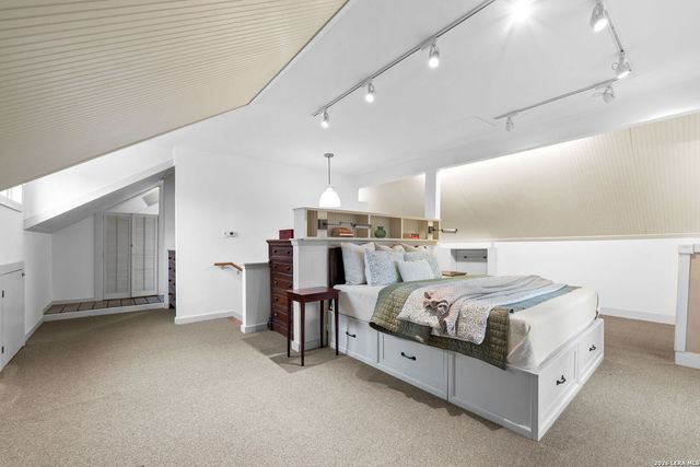 123 Armour Pl, San Antonio, TX 78212