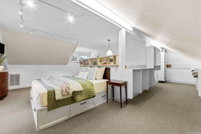 123 Armour Pl, San Antonio, TX 78212