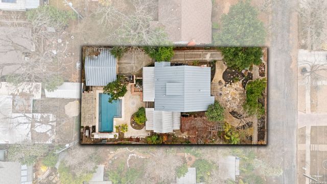 123 Armour Pl, San Antonio, TX 78212