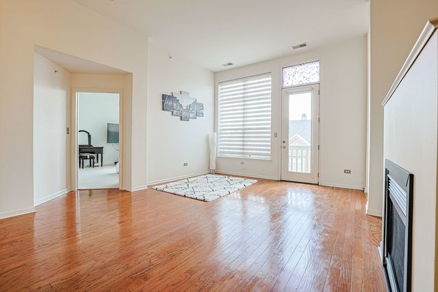 1739 Tudor Lane 308, Northbrook, IL 60062