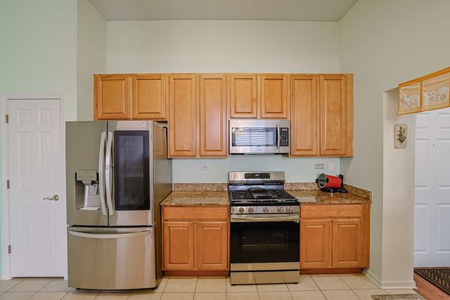 1739 Tudor Lane 308, Northbrook, IL 60062