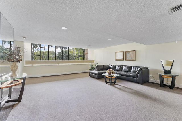 16475 Golf Club Road 207, Weston, FL 33326