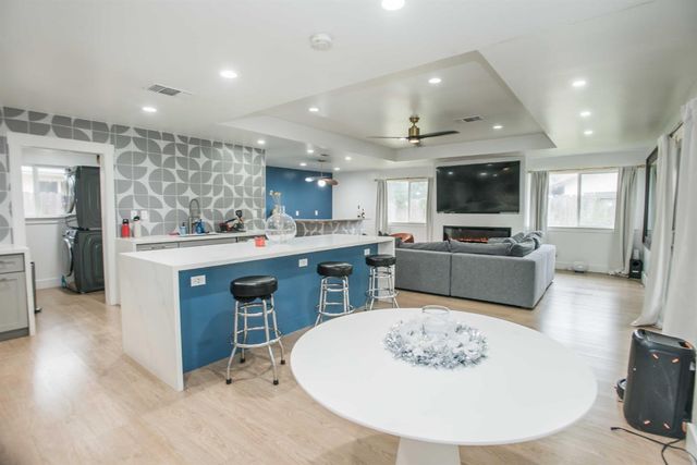 8924 Twin Falls Dr, Sacramento, CA 95826