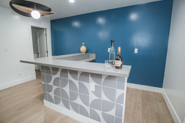 8924 Twin Falls Dr, Sacramento, CA 95826