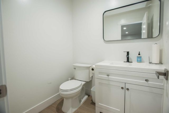 8924 Twin Falls Dr, Sacramento, CA 95826