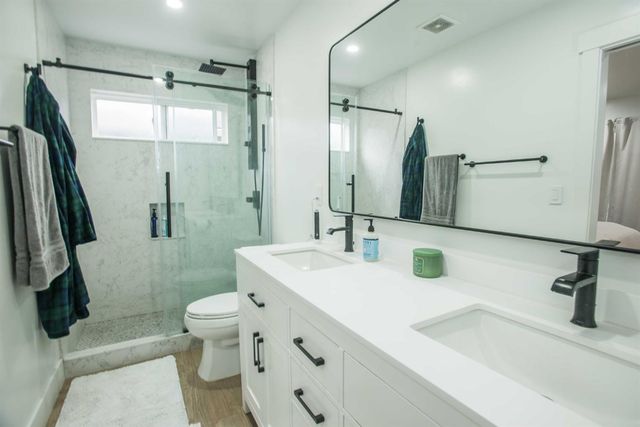 8924 Twin Falls Dr, Sacramento, CA 95826