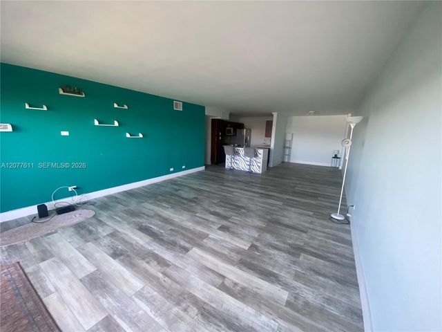 800 NE 195th Street 709, Miami, FL 33179