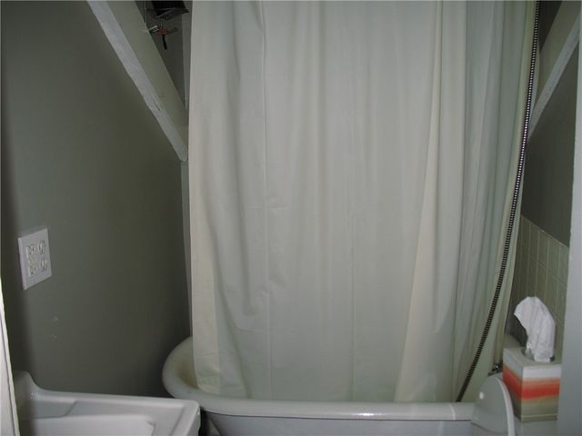 15 Webster Street 3, Newport, RI 02840