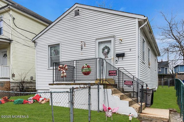 9 De Witt Avenue, Asbury Park, NJ 07712