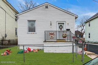 9 De Witt Avenue, Asbury Park, NJ 07712