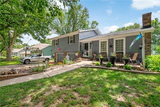 23695 W 56th Street, Shawnee, KS 66226