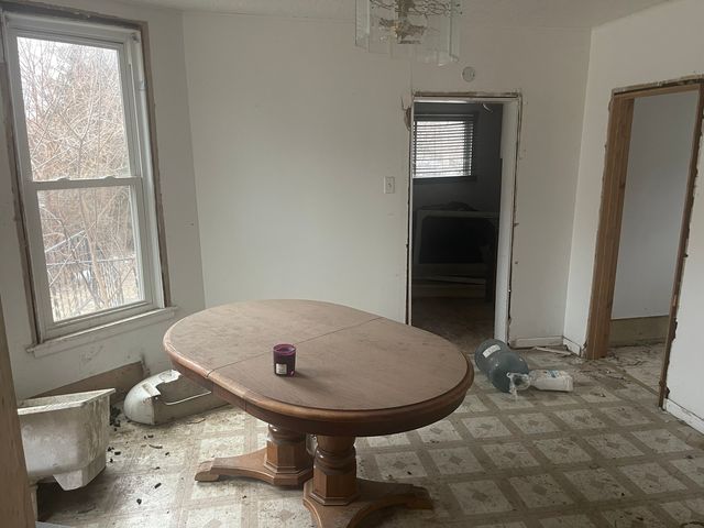 297 W 14th Place, Chicago Heights, IL 60411